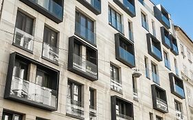 Mt Suites Aparthotel